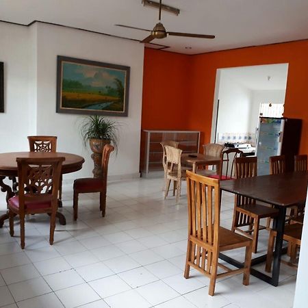 乌布 Anggrek Mas Bed & Breakfast旅舍 外观 照片